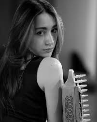 Lilit Petrosyan - Qanon