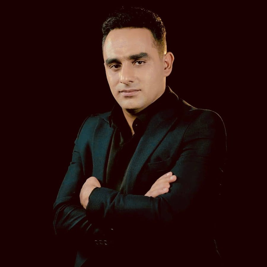 Mavr Mkrtchyan - Singer