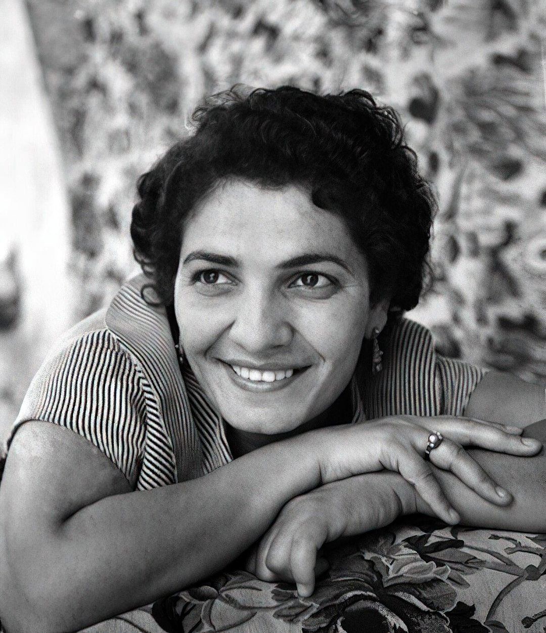 Ofelya Hambardzumyan - Singer