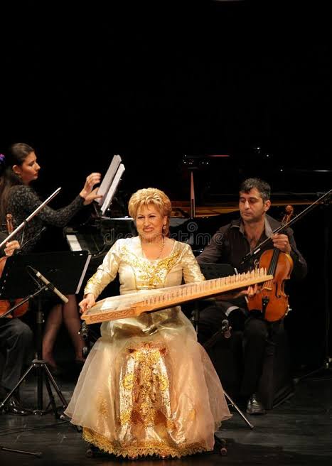 Hasmik Leyloyan - Qanon